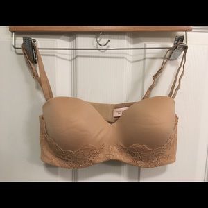 Victoria’s Secret strapless bra 34C